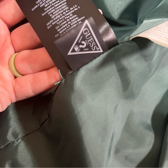 GUESS Kelly Green Men’s Puffer Jacket Size Large - Picture 9 of 14